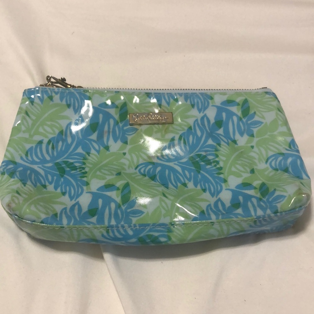 Lilly wristlet/makeup bag - Picture 1 of 8